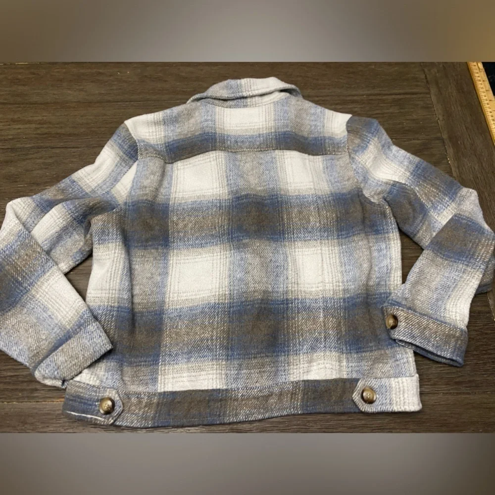 UMGEE Womens Button Jacket SZ Small Shacket Plaid Brushed Crop
